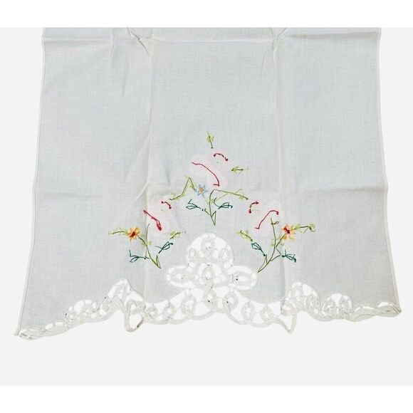 Vintage Pink Flower Linen Tea Towels Set 2 Lace Edge 22x14 Appliqué Embroidered - Picture 12 of 16